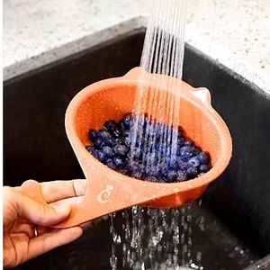 Adorable "Kittie"  design kitchen strainer